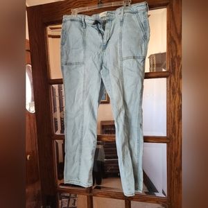 Universal Threads jeans